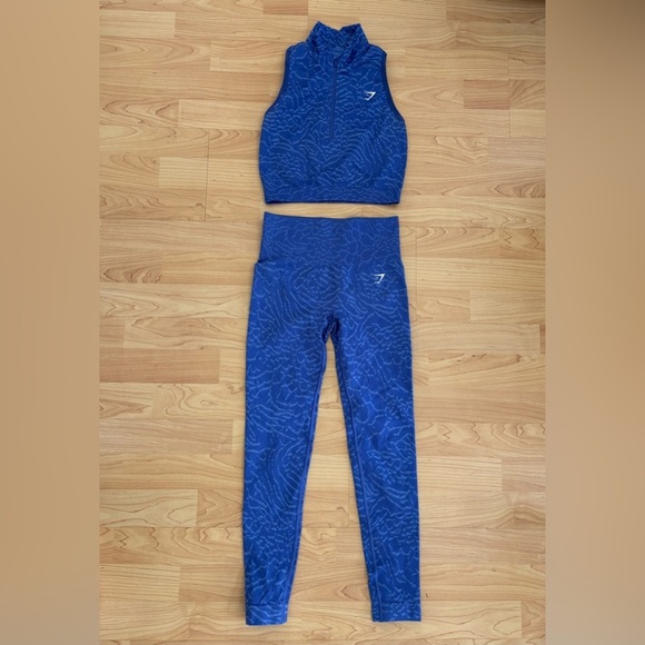 Gymshark Pants - GymShark Adapt Animal Seamless Crop 1/2 Zip & Leggings Set Court Blue - Size XS